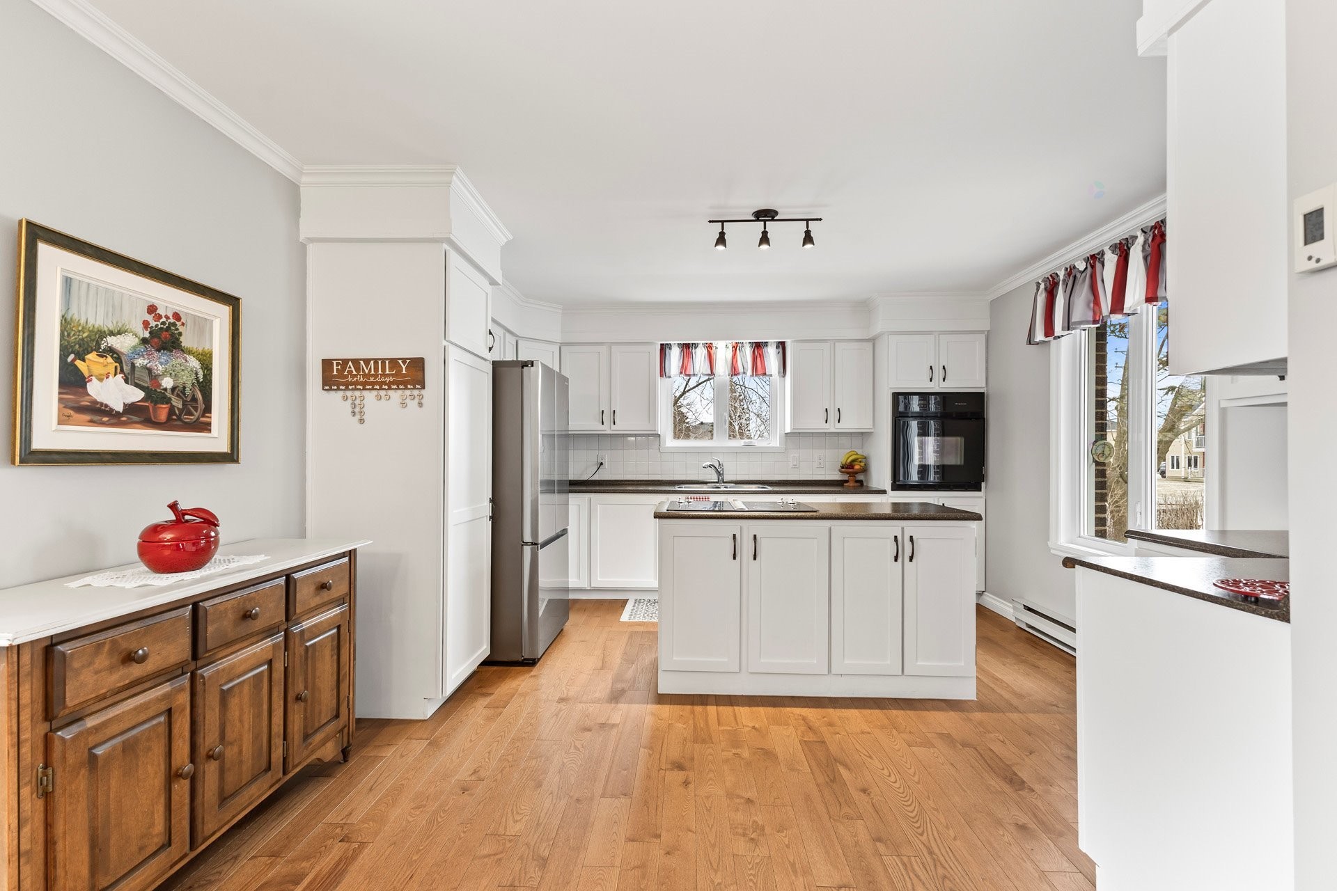 









225


Rue Ste-Catherine

,
Saint-Polycarpe,




QC
J0P1X0

