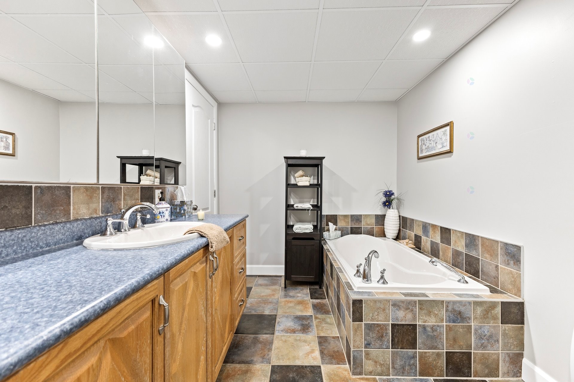 









225


Rue Ste-Catherine

,
Saint-Polycarpe,




QC
J0P1X0

