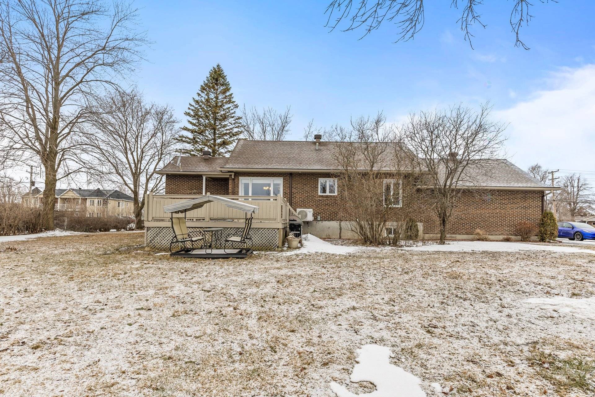 









225


Rue Ste-Catherine

,
Saint-Polycarpe,




QC
J0P1X0

