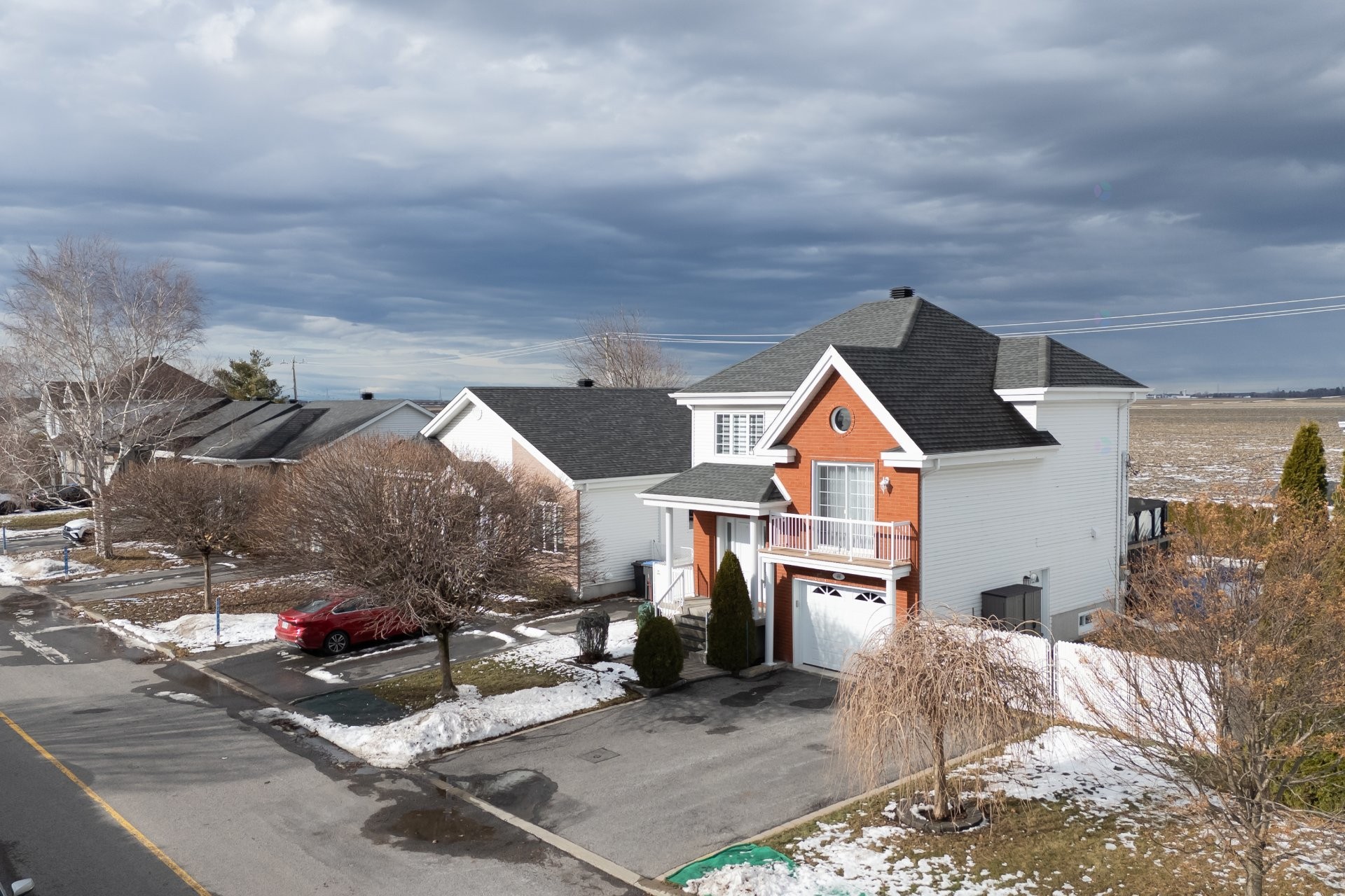 









466


Rue de la Tramontane

,
Saint-Jean-sur-Richelieu,




QC
J2W2V2

