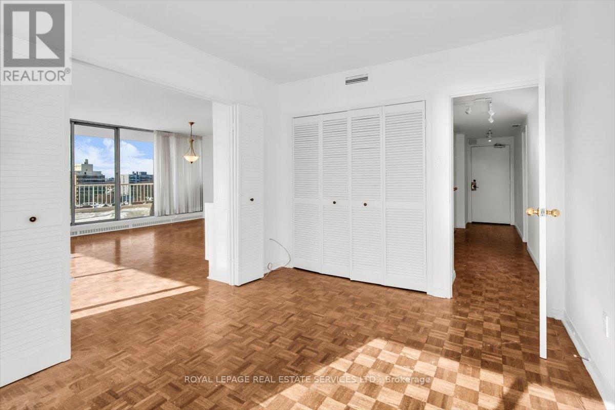 












1005 - 190 ST GEORGE STREET

,
Toronto,




Ontario
M5R2N4

