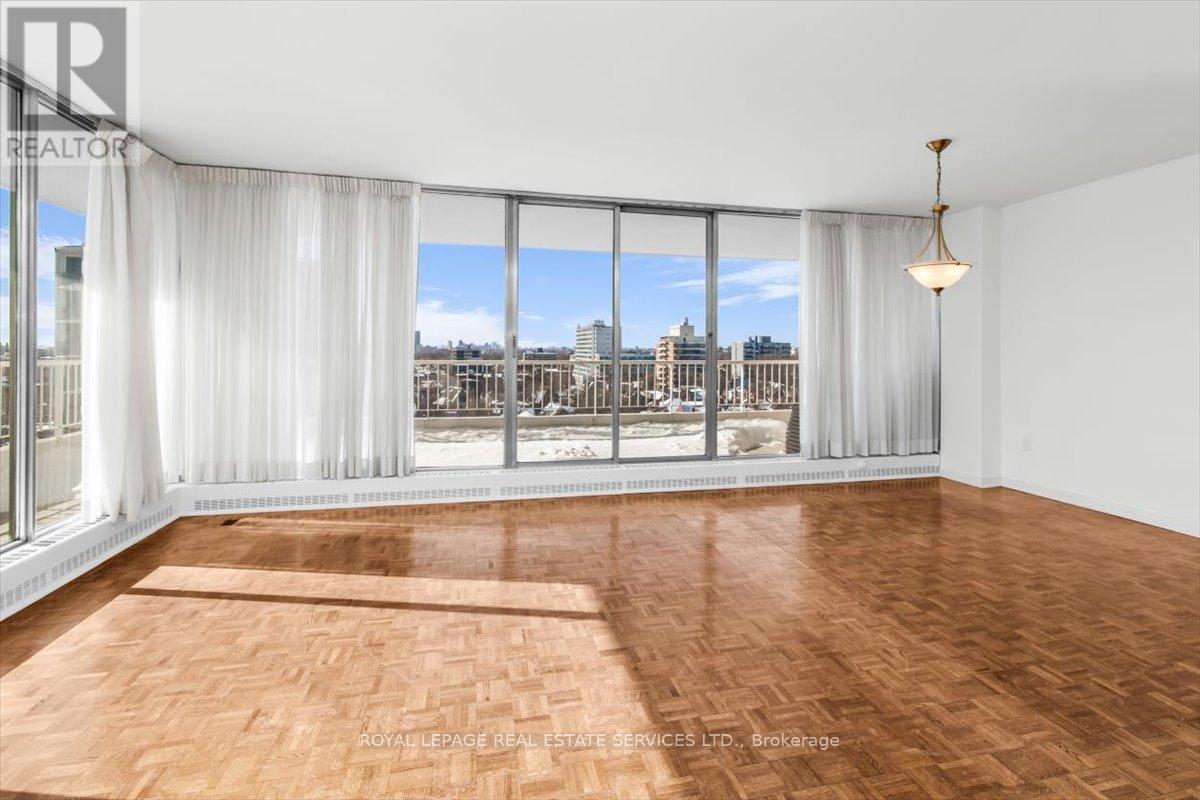 












1005 - 190 ST GEORGE STREET

,
Toronto,




Ontario
M5R2N4

