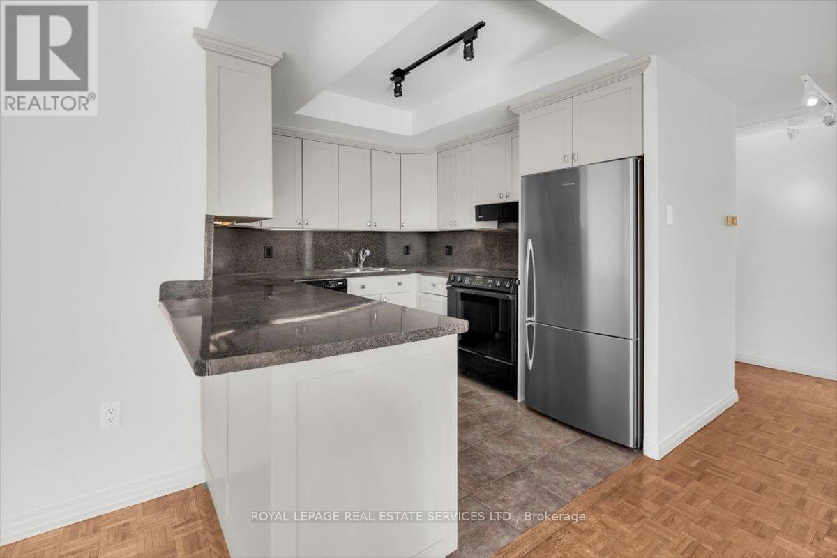 












1005 - 190 ST GEORGE STREET

,
Toronto,




Ontario
M5R2N4

