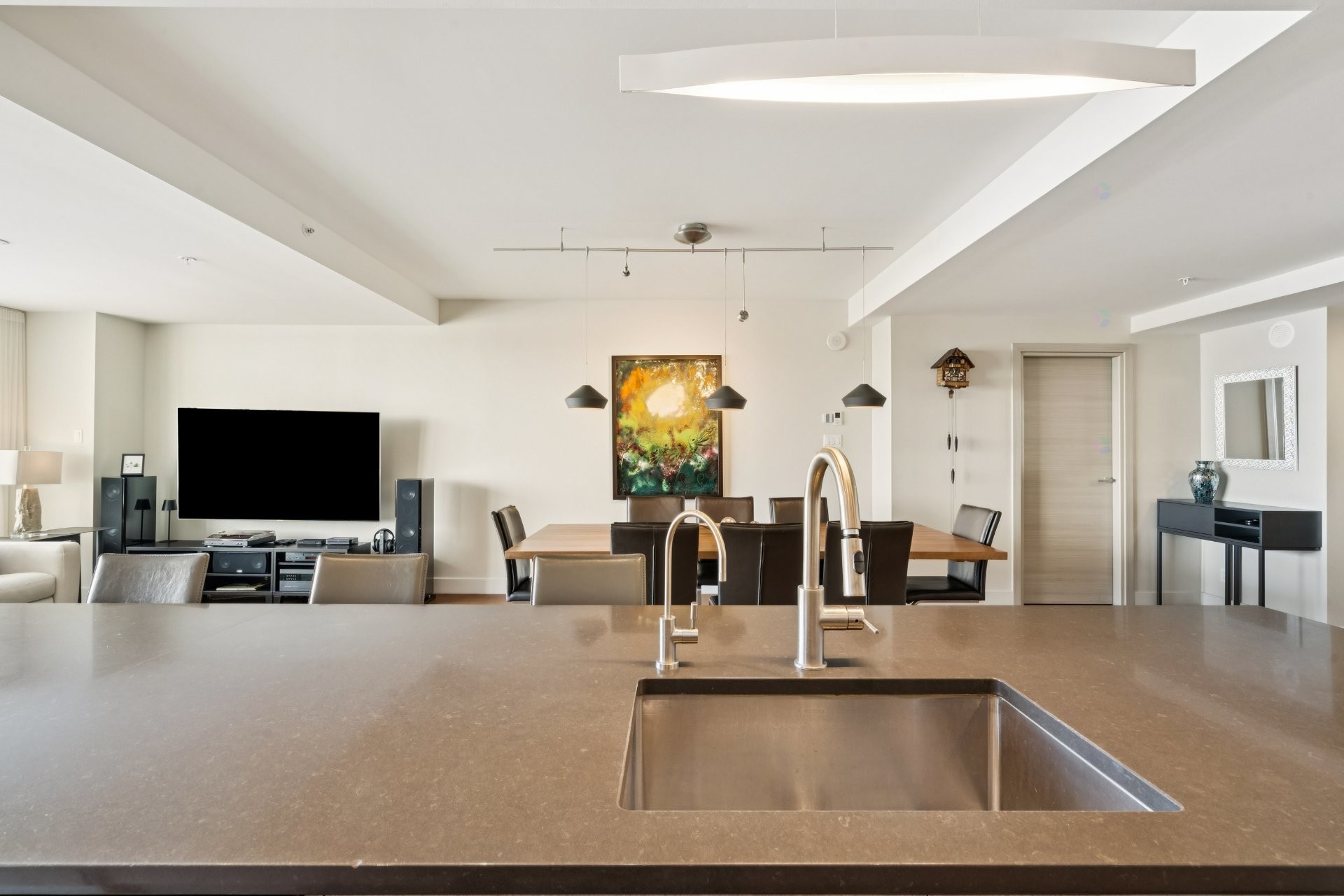 









9


Boul. des Prairies

, 503A,
Laval (Pont-Viau),




QC
H7N0E6

