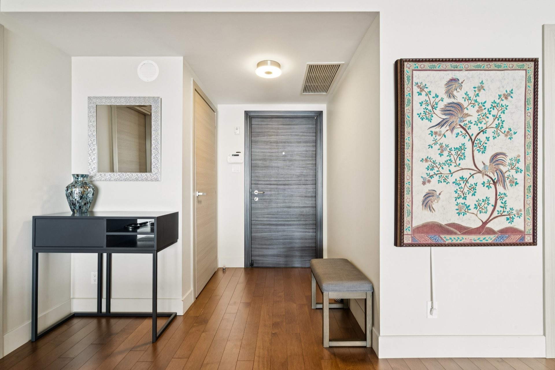 









9


Boul. des Prairies

, 503A,
Laval (Pont-Viau),




QC
H7N0E6

