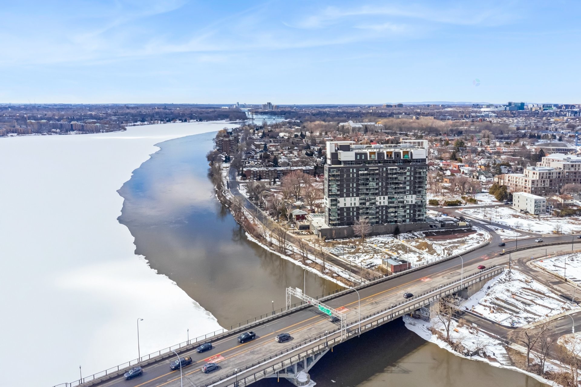 









9


Boul. des Prairies

, 503A,
Laval (Pont-Viau),




QC
H7N0E6

