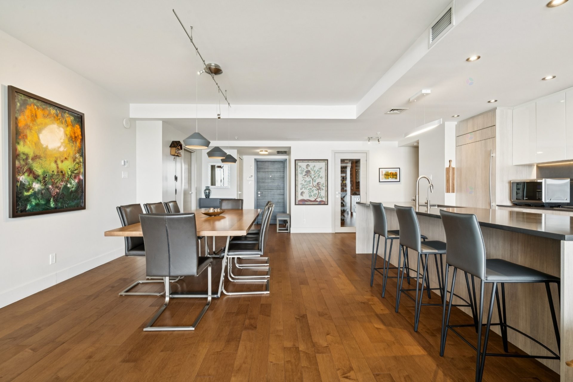 









9


Boul. des Prairies

, 503A,
Laval (Pont-Viau),




QC
H7N0E6

