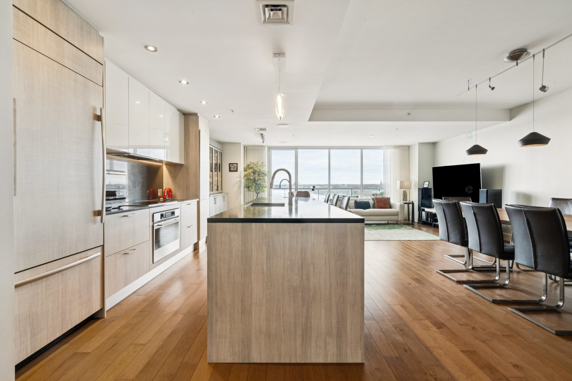









9


Boul. des Prairies

, 503A,
Laval (Pont-Viau),




QC
H7N0E6

