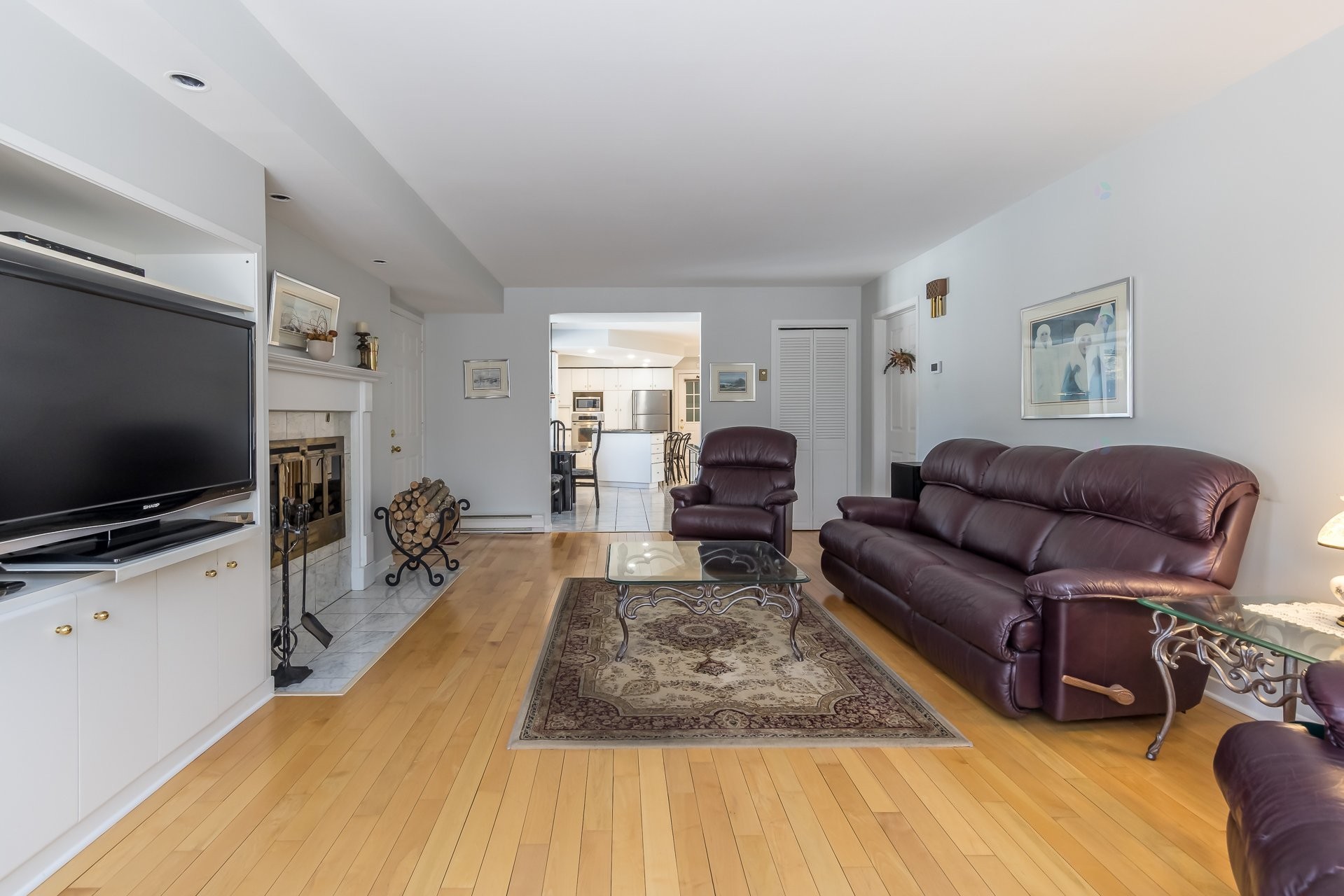 









24


Ch. Frizzle

,
Lac-Brome,




QC
J0E1V0

