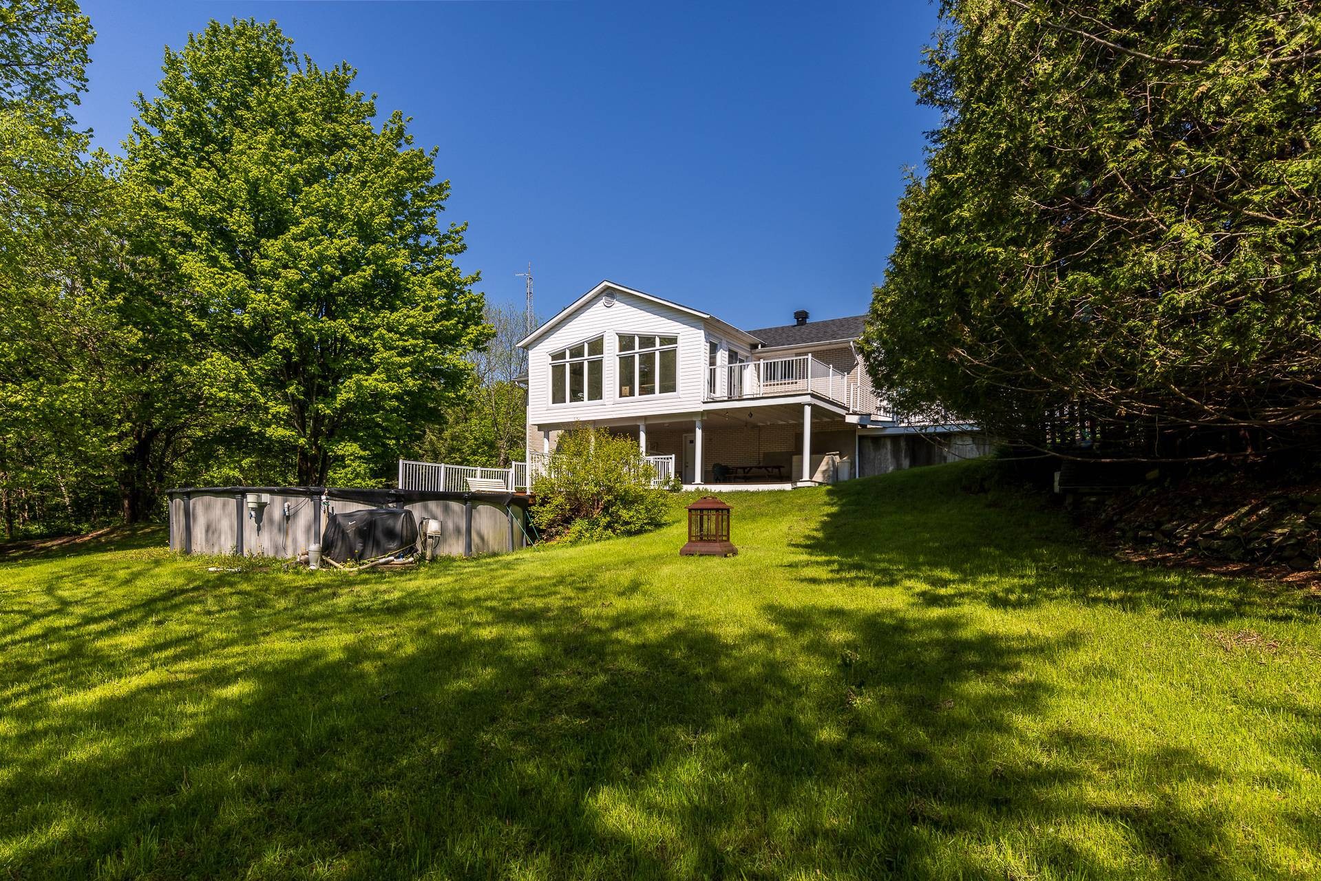 









24


Ch. Frizzle

,
Lac-Brome,




QC
J0E1V0

