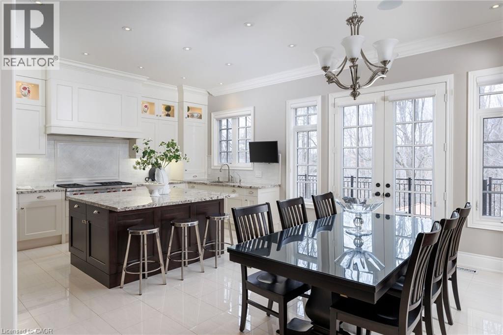 












68 ANNSLEYWOOD Court

,
Kleinburg,




Ontario
L4H4G6

