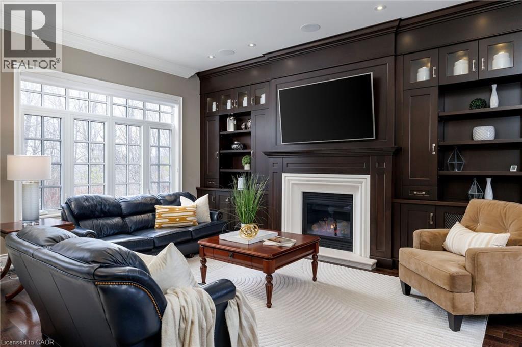 












68 ANNSLEYWOOD Court

,
Kleinburg,




Ontario
L4H4G6

