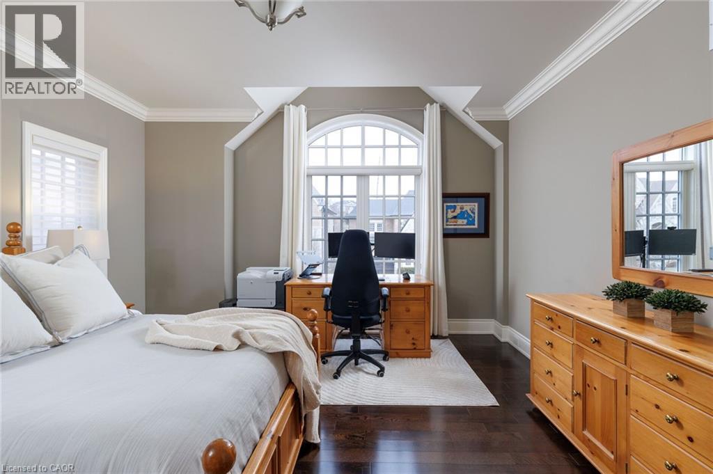 












68 ANNSLEYWOOD Court

,
Kleinburg,




Ontario
L4H4G6

