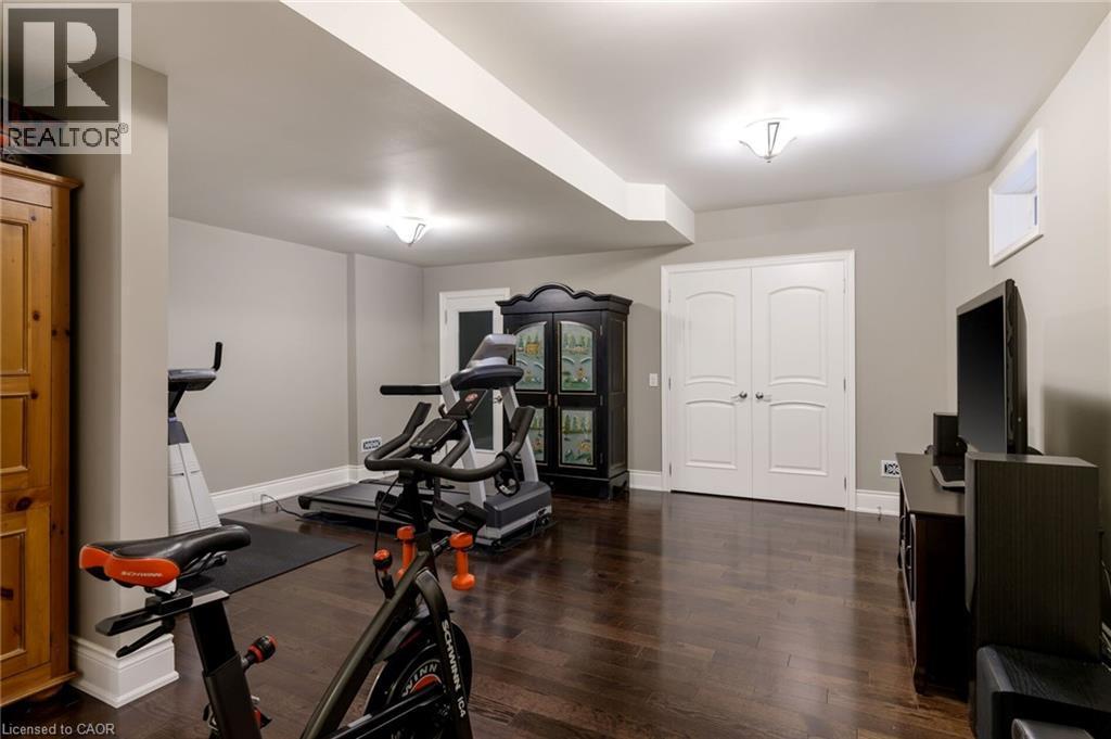 












68 ANNSLEYWOOD Court

,
Kleinburg,




Ontario
L4H4G6

