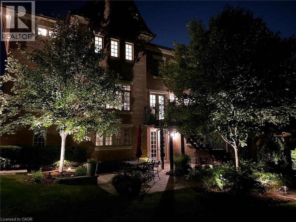 












68 ANNSLEYWOOD Court

,
Kleinburg,




Ontario
L4H4G6

