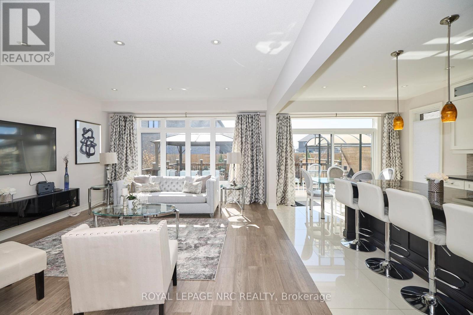 












9324 MADISON CRESCENT

,
Niagara Falls (Forestview),




Ontario
L2H0M3

