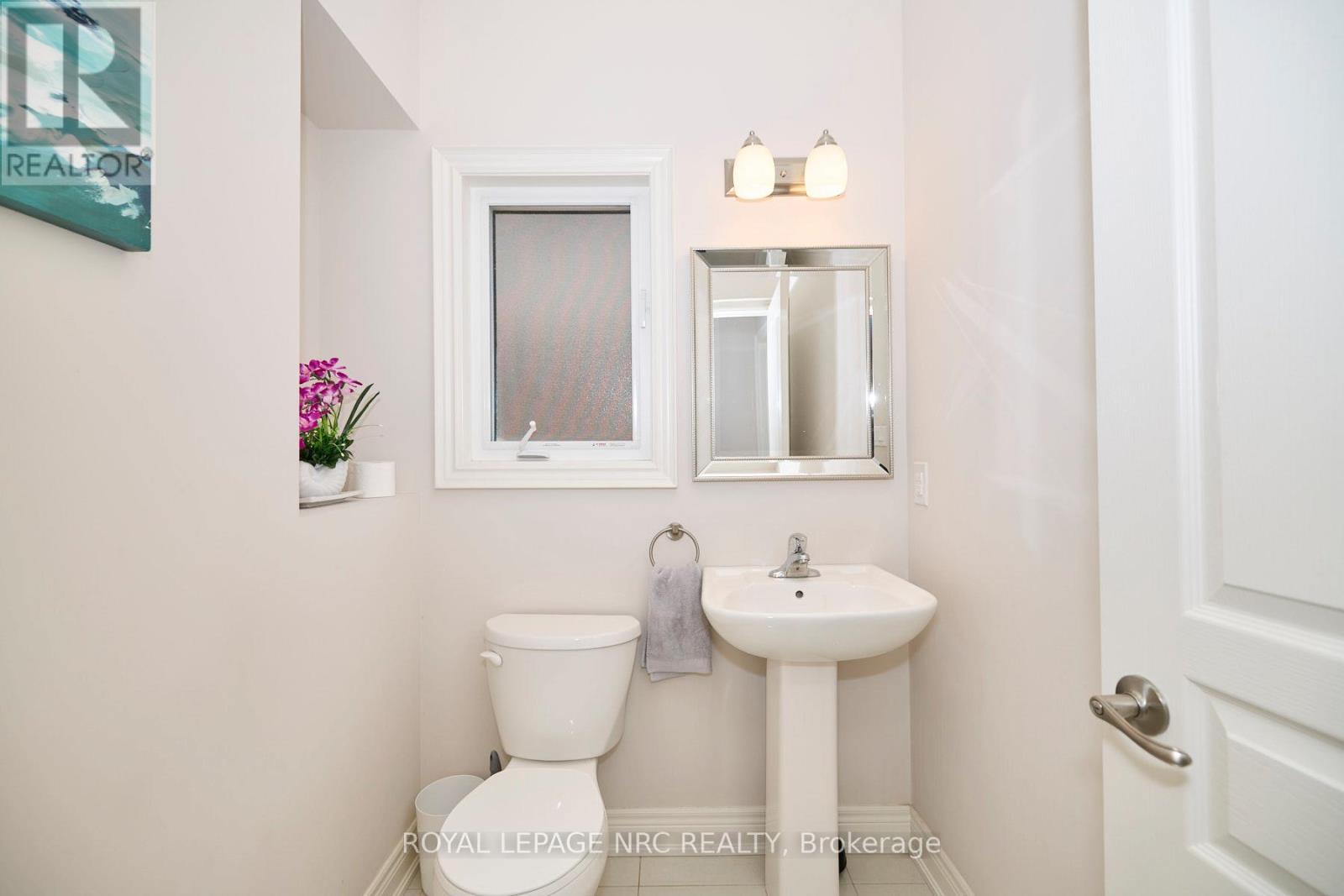 












9324 MADISON CRESCENT

,
Niagara Falls (Forestview),




Ontario
L2H0M3

