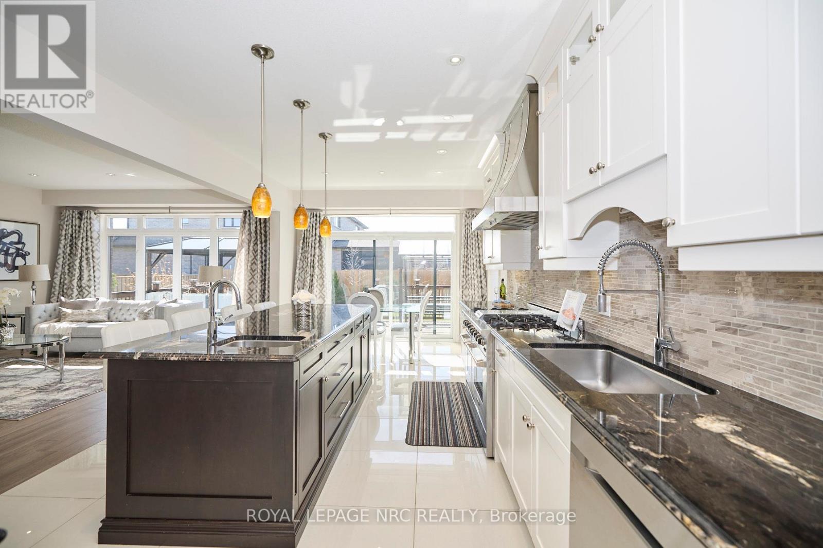 












9324 MADISON CRESCENT

,
Niagara Falls (Forestview),




Ontario
L2H0M3

