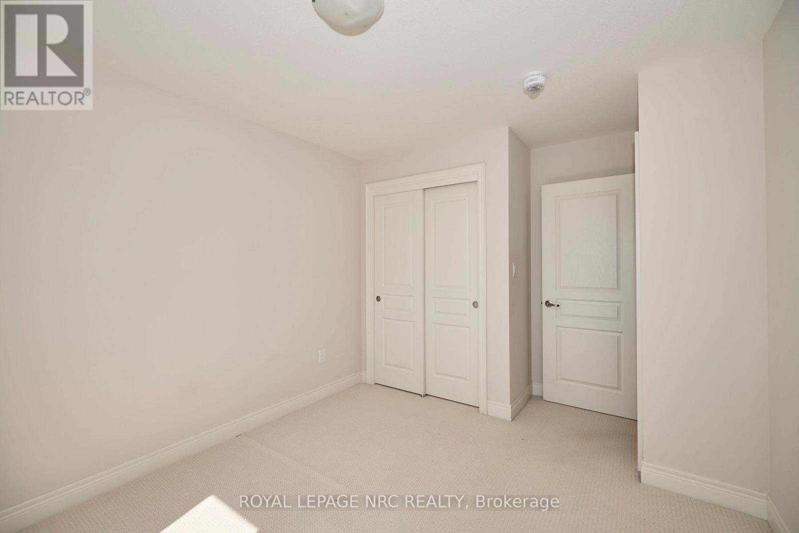 












9324 MADISON CRESCENT

,
Niagara Falls (Forestview),




Ontario
L2H0M3

