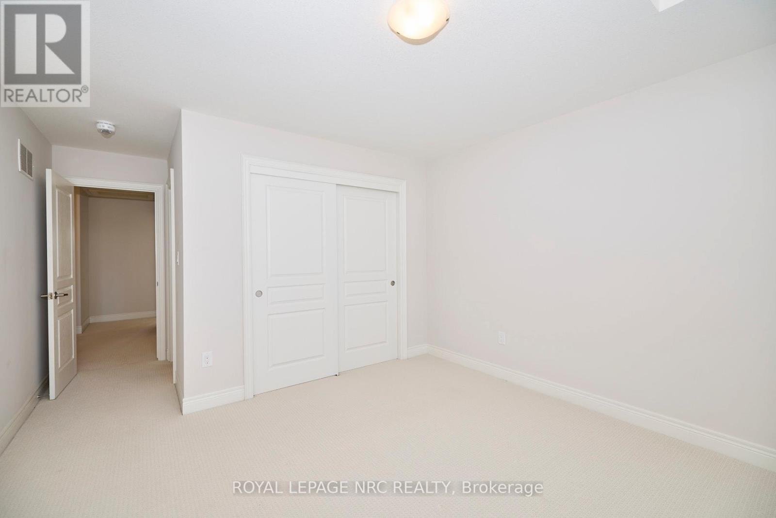 












9324 MADISON CRESCENT

,
Niagara Falls (Forestview),




Ontario
L2H0M3

