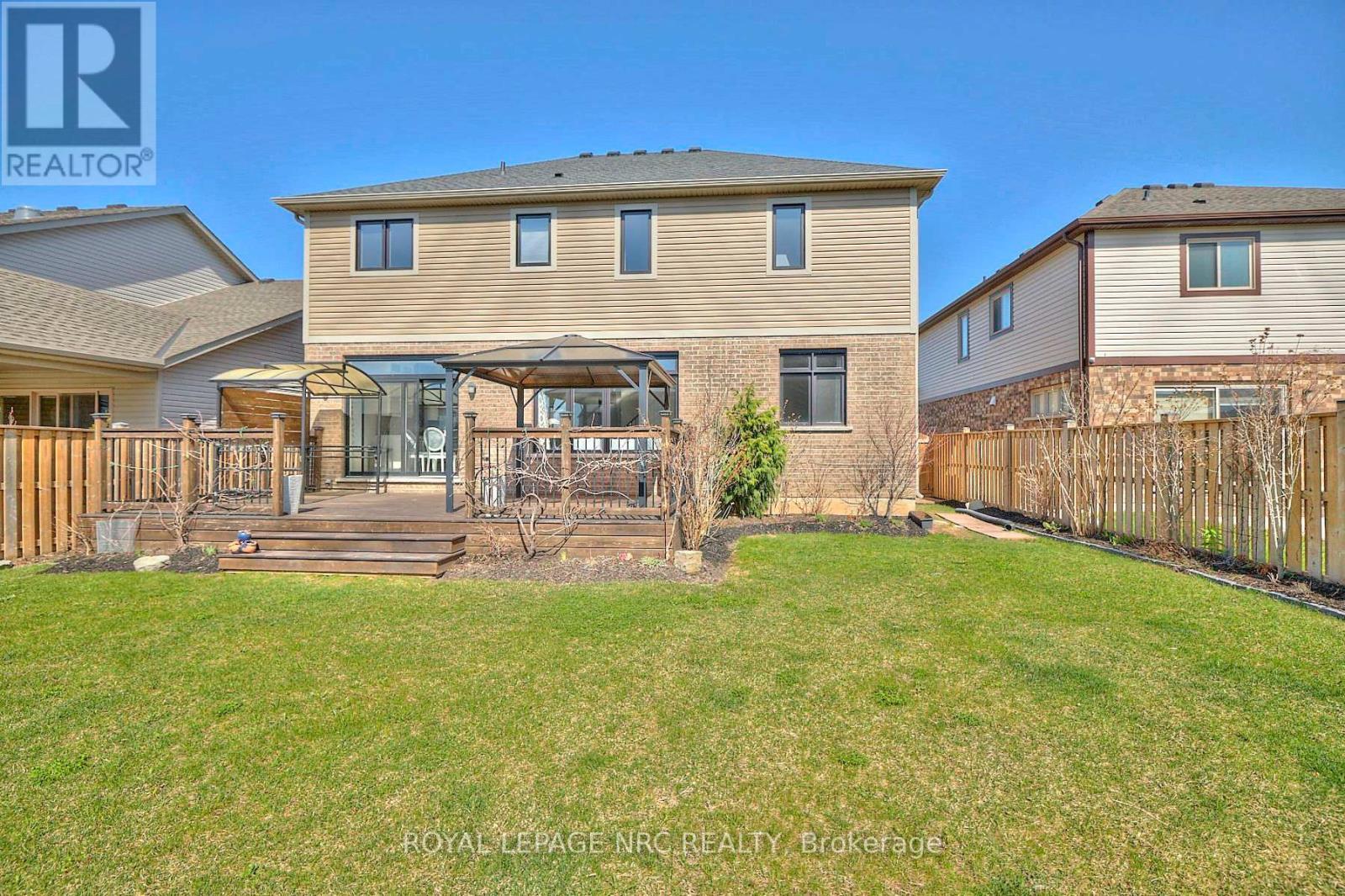 












9324 MADISON CRESCENT

,
Niagara Falls (Forestview),




Ontario
L2H0M3

