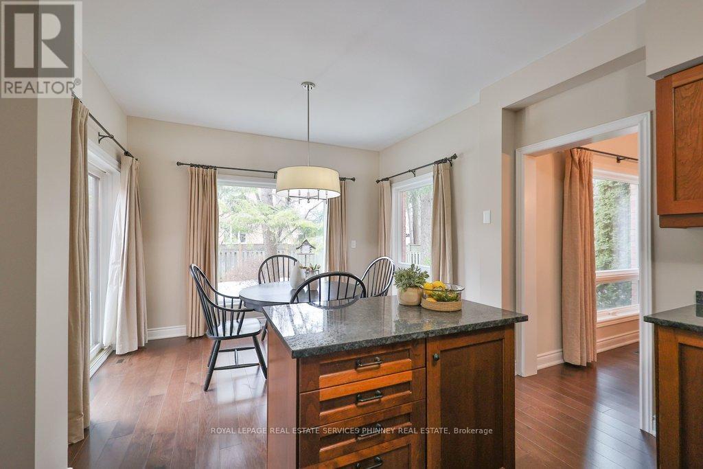 












1962 CALGARY COURT

,
Mississauga,




Ontario
L5H4J1

