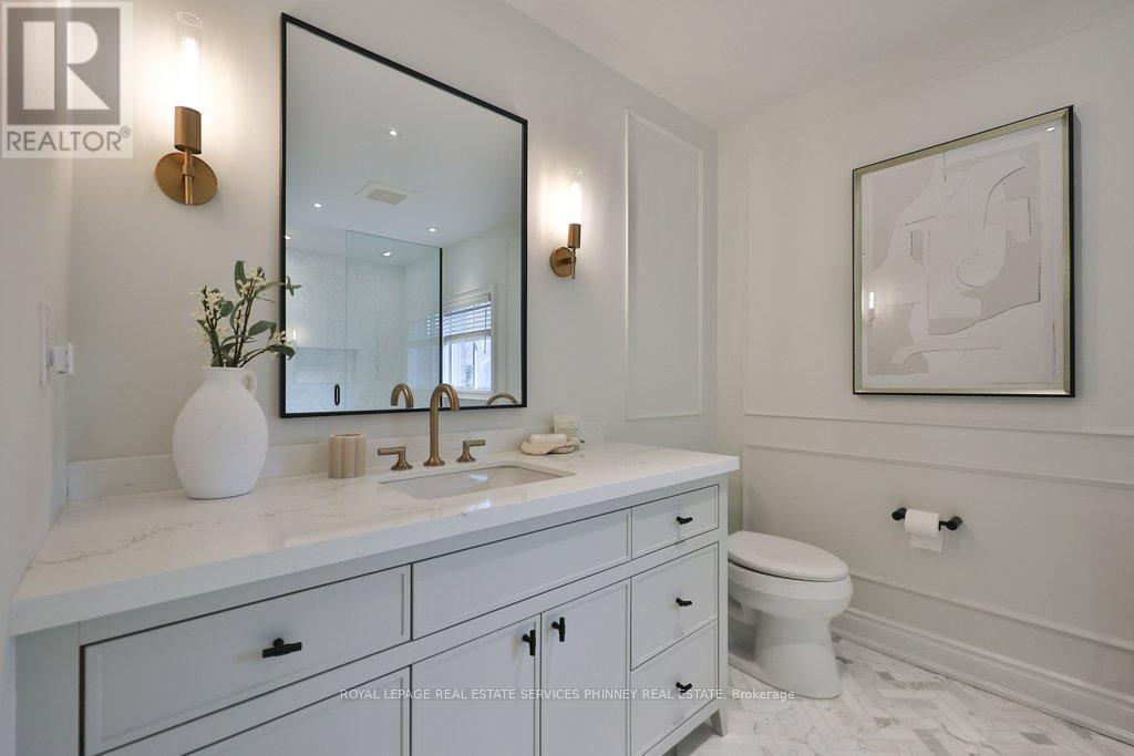 












1962 CALGARY COURT

,
Mississauga,




Ontario
L5H4J1

