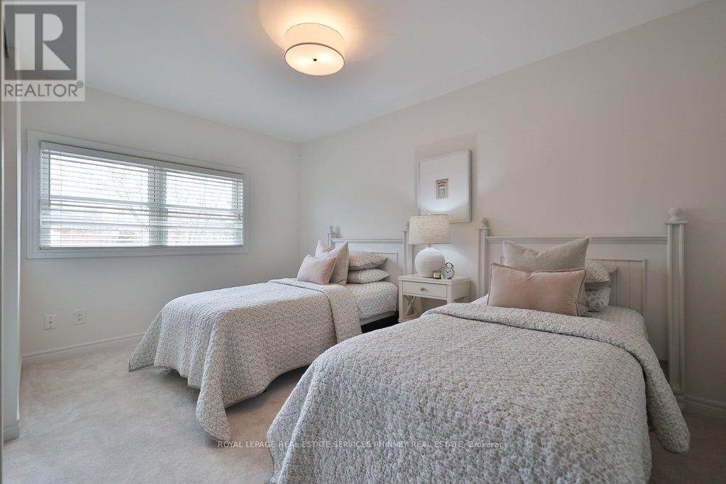 












1962 CALGARY COURT

,
Mississauga,




Ontario
L5H4J1

