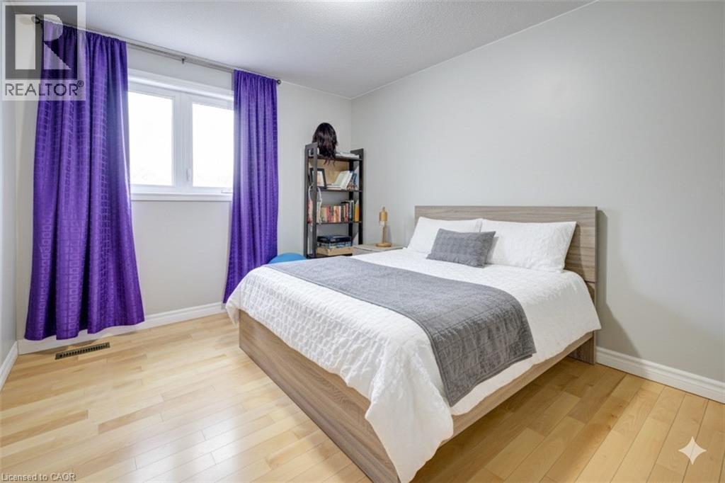 












206 GREEN VALLEY Drive Unit# 30

,
Kitchener,




Ontario
N2P1G9

