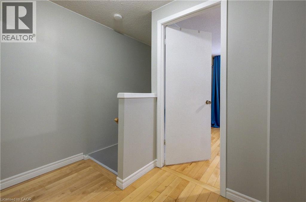 












206 GREEN VALLEY Drive Unit# 30

,
Kitchener,




Ontario
N2P1G9

