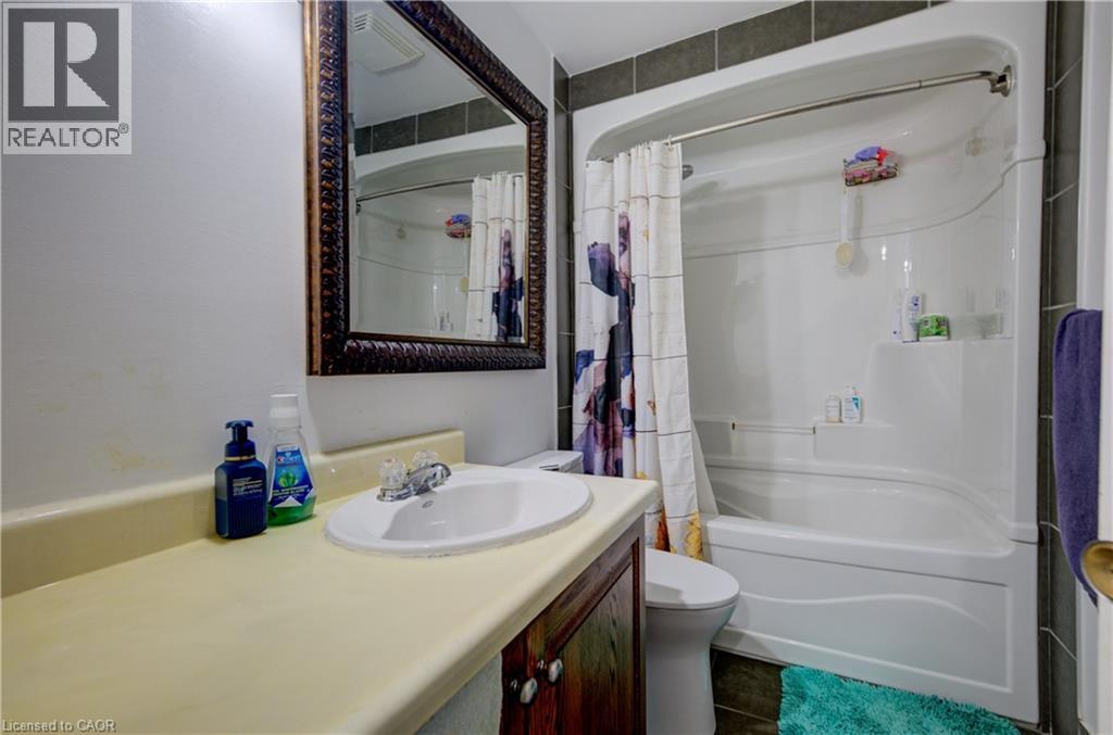 












206 GREEN VALLEY Drive Unit# 30

,
Kitchener,




Ontario
N2P1G9

