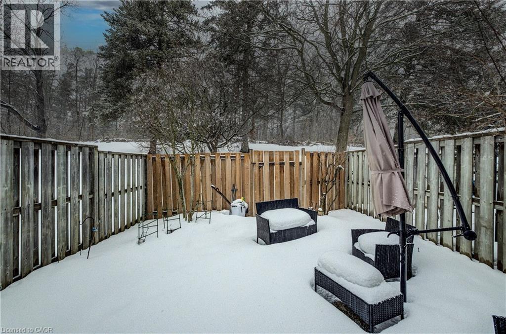 












206 GREEN VALLEY Drive Unit# 30

,
Kitchener,




Ontario
N2P1G9

