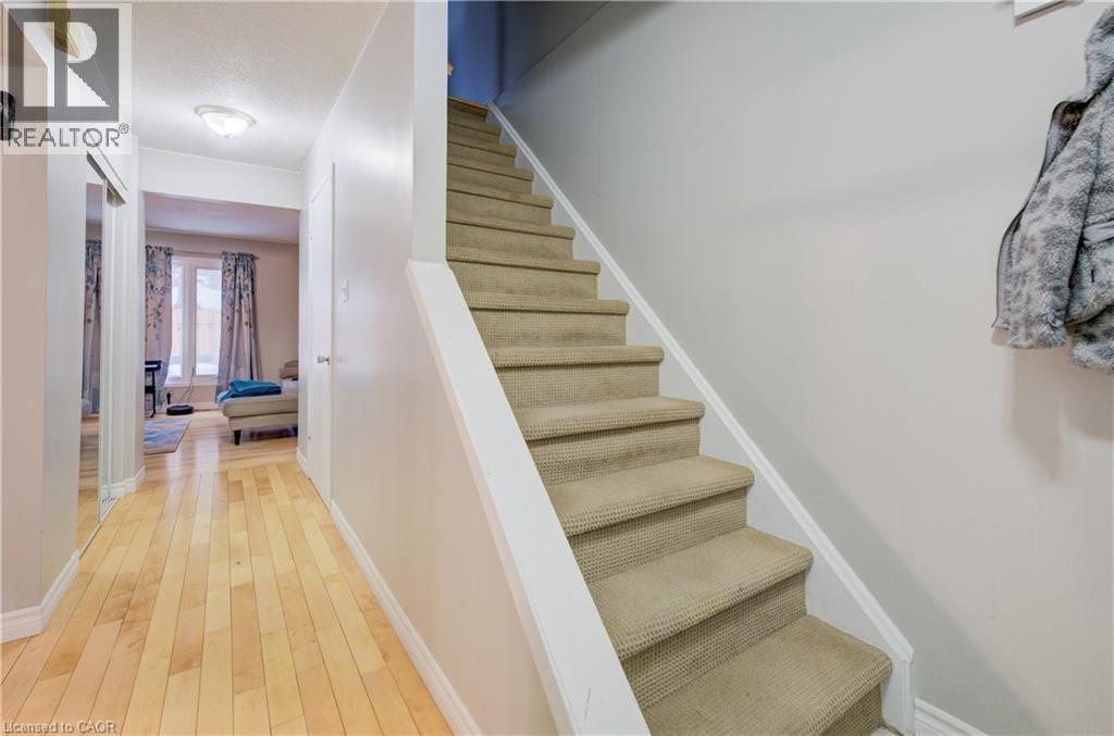 












206 GREEN VALLEY Drive Unit# 30

,
Kitchener,




Ontario
N2P1G9

