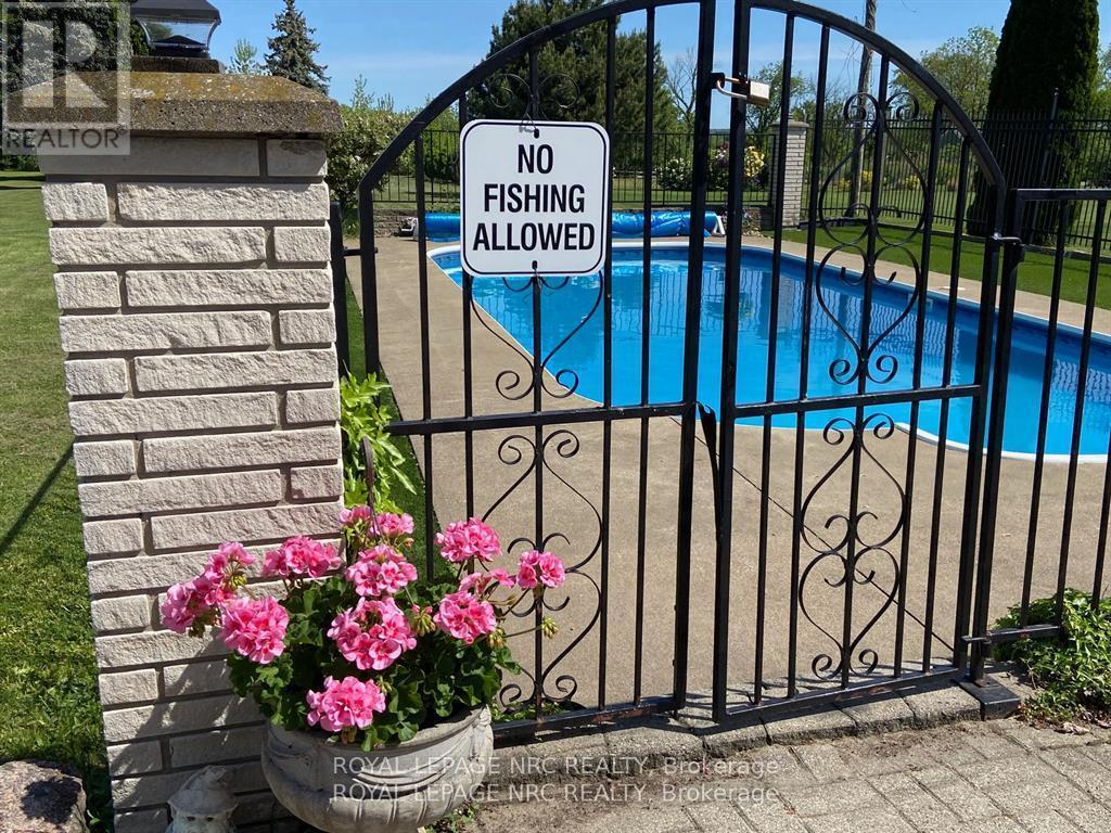 












1750 YORK ROAD

,
Niagara-on-the-Lake (Queenston),




Ontario
L0S1J0

