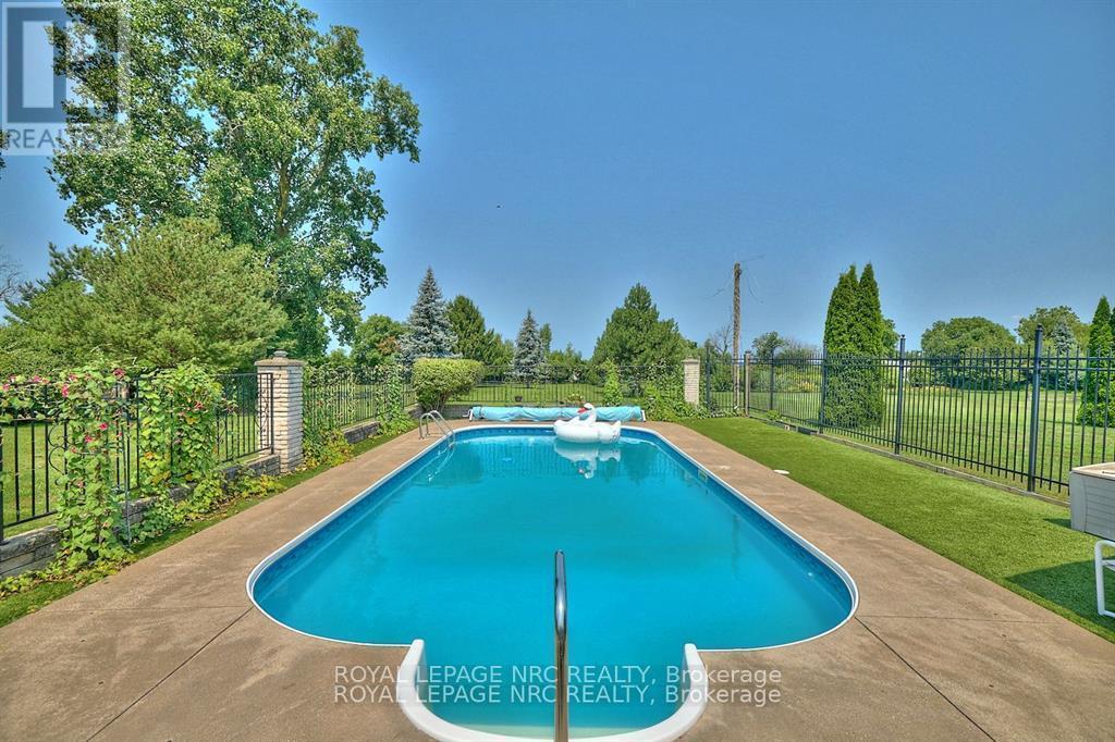 












1750 YORK ROAD

,
Niagara-on-the-Lake (Queenston),




Ontario
L0S1J0

