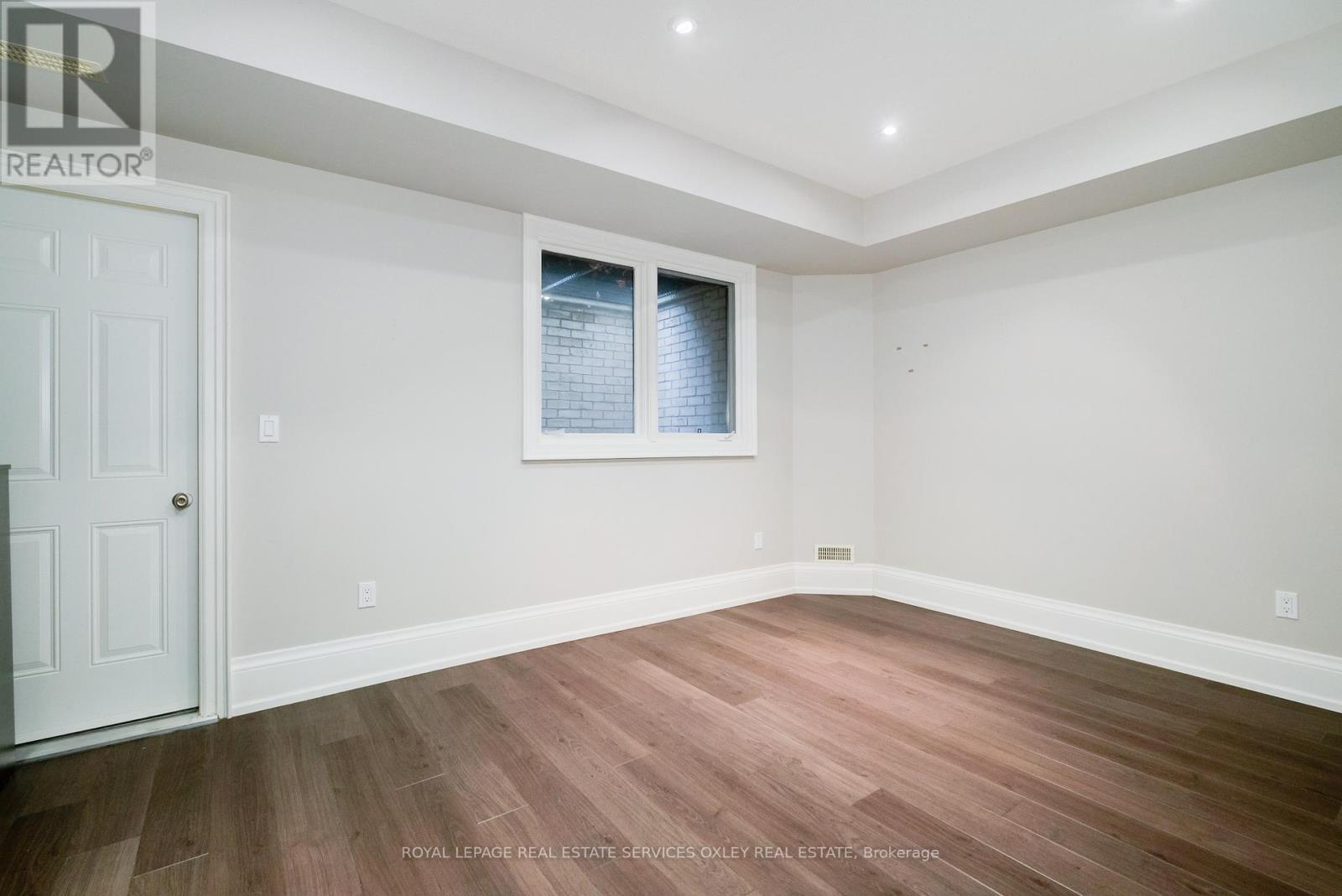 












149 RONAN AVENUE

,
Toronto,




Ontario
M4N2Y2

