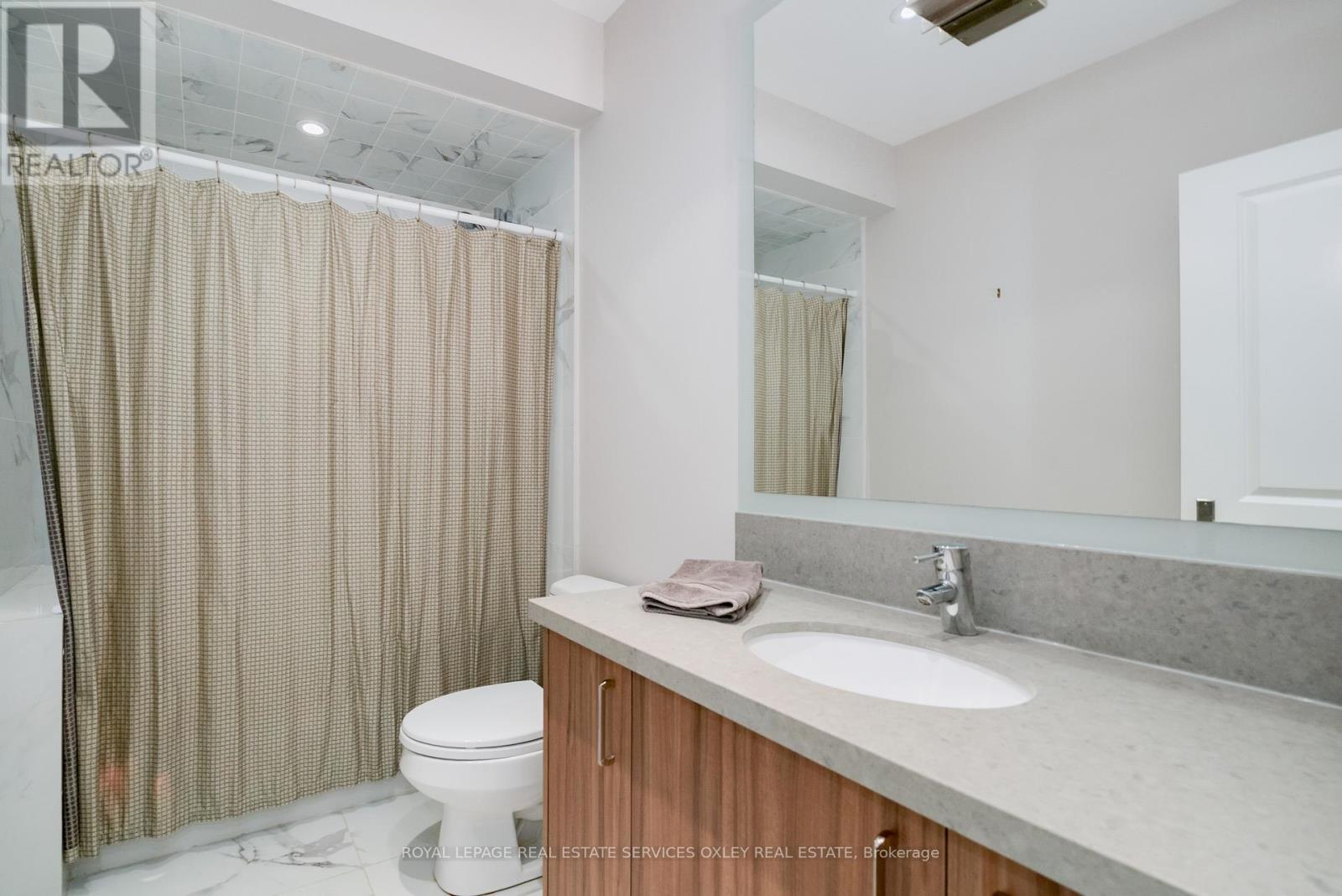 












149 RONAN AVENUE

,
Toronto,




Ontario
M4N2Y2

