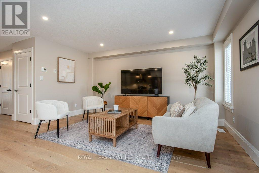 












95 PUGH STREET

,
Perth East,




Ontario
N0K1M0

