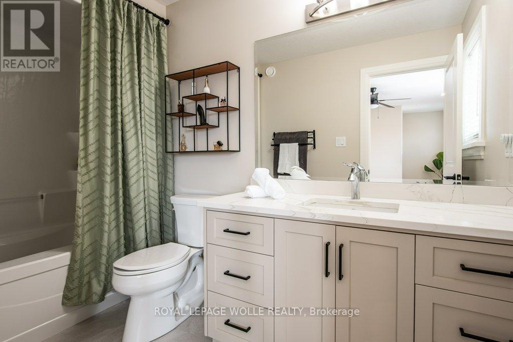 












95 PUGH STREET

,
Perth East,




Ontario
N0K1M0

