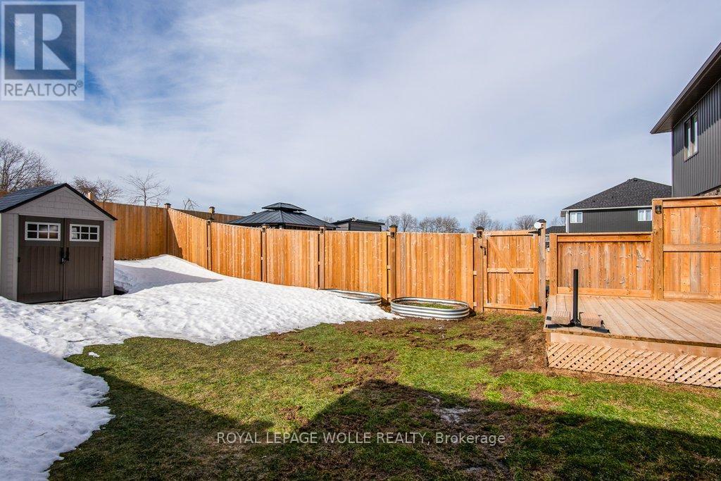 












95 PUGH STREET

,
Perth East,




Ontario
N0K1M0

