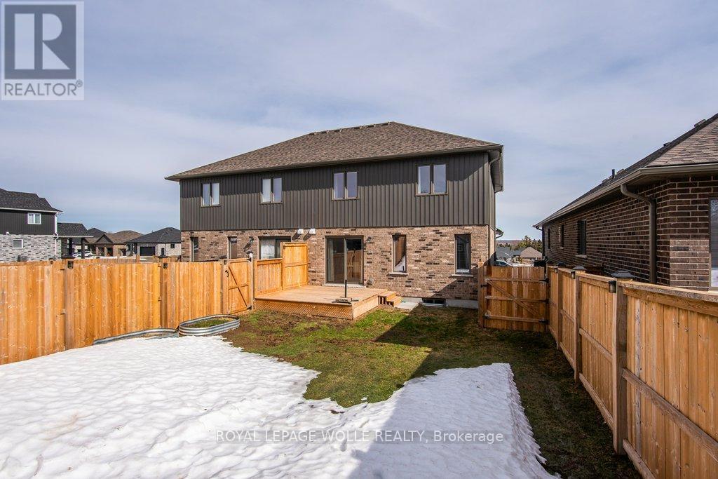 












95 PUGH STREET

,
Perth East,




Ontario
N0K1M0

