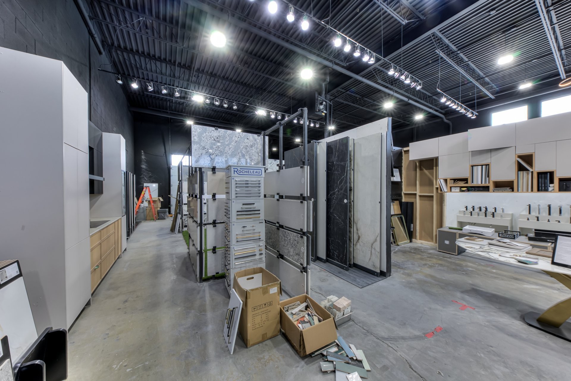 









2473

 - 2475


Rue Guénette

,
Montréal (Saint-Laurent),




QC
H4R2E9

