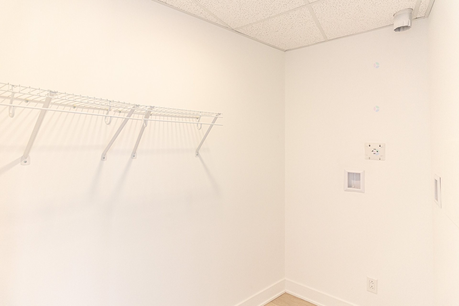 









7227


Boul. Newman

, 824,
Montréal (LaSalle),




QC
H8N0N7

