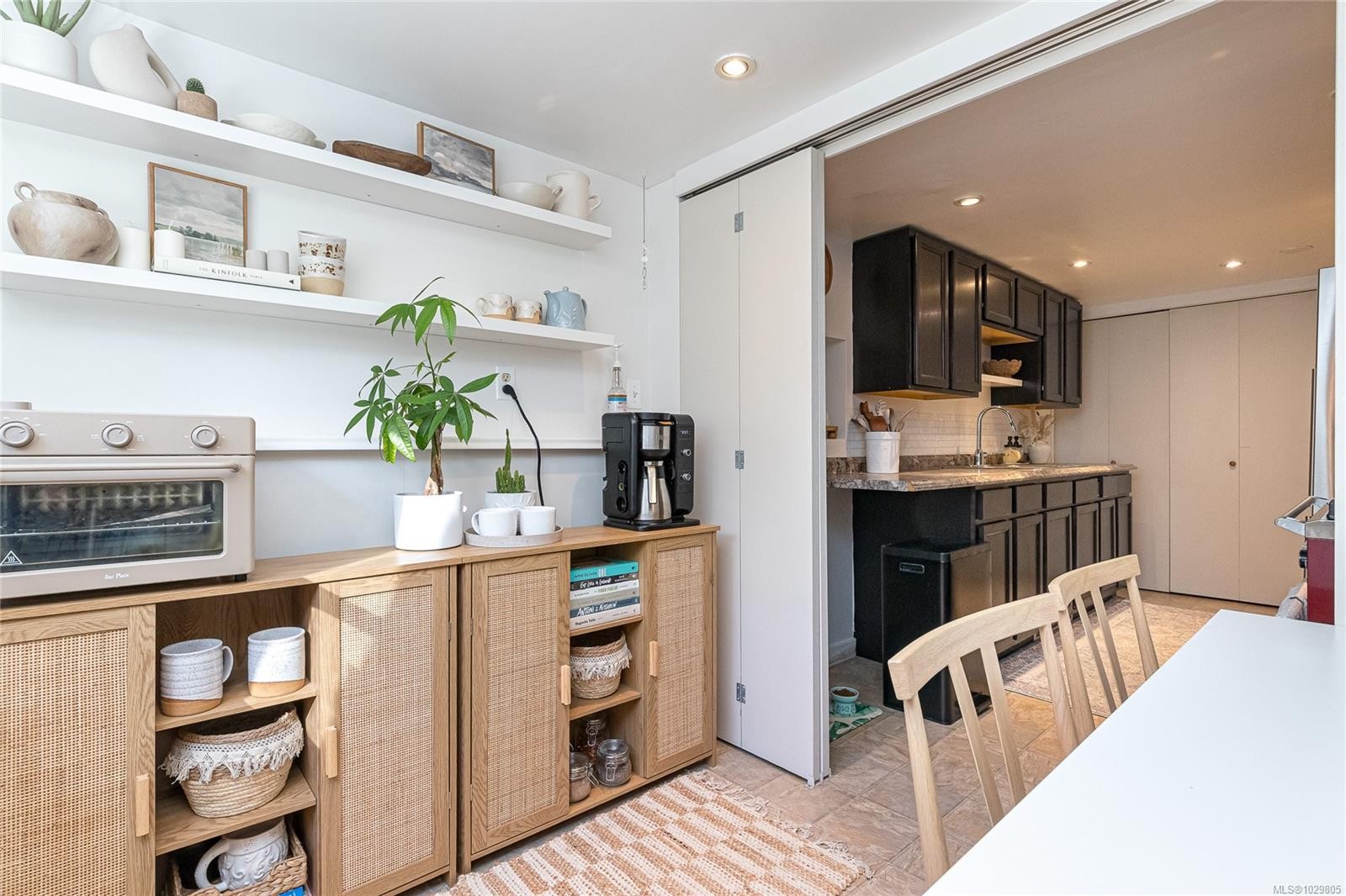 









3334


Acemink

Rd,
Colwood,




BC
V9C 2J6

