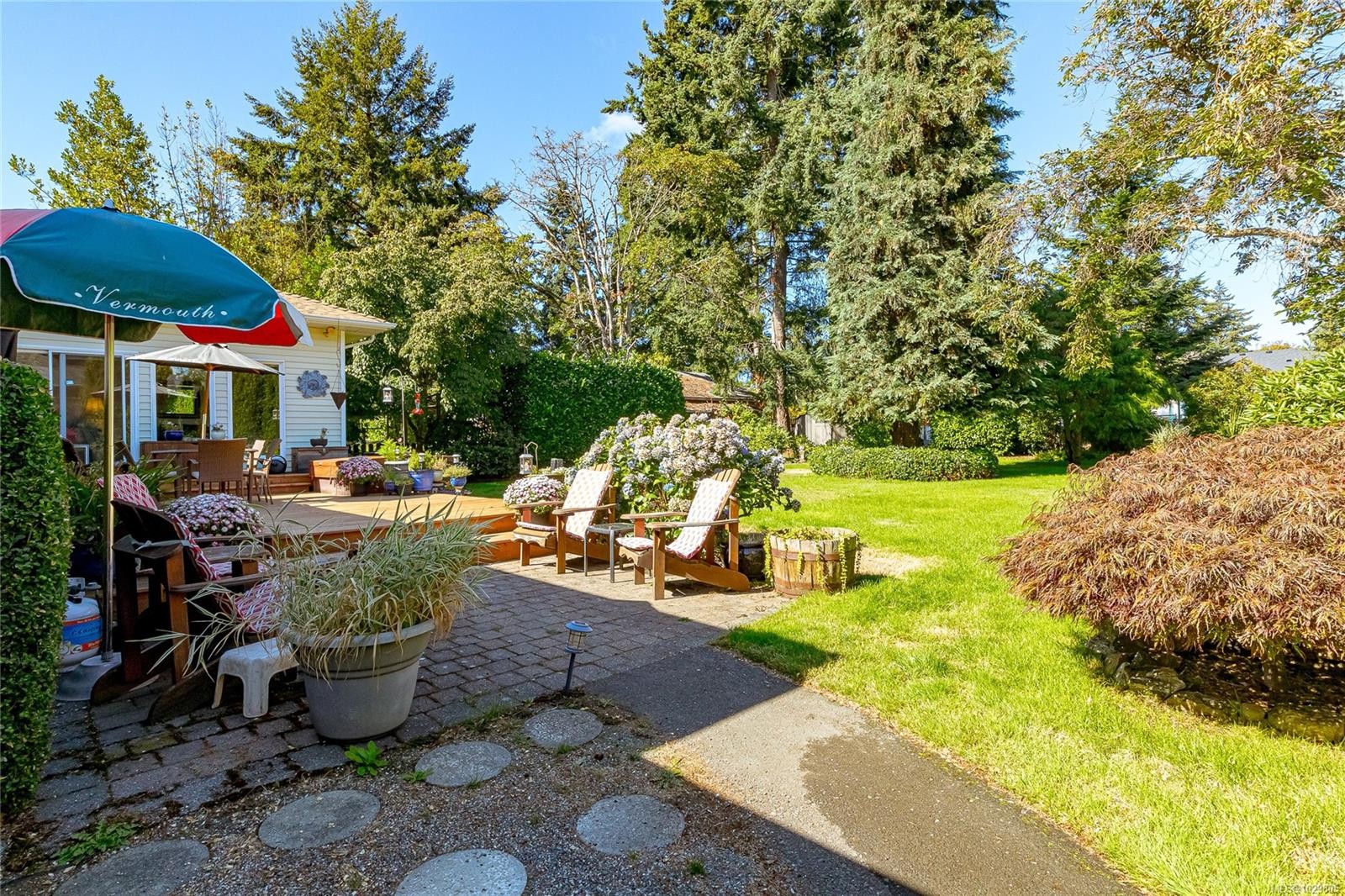 









3334


Acemink

Rd,
Colwood,




BC
V9C 2J6

