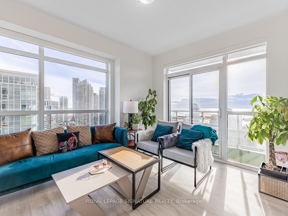 









251


Manitoba

Street, 2704,
Toronto,




ON
M8Y 0C7

