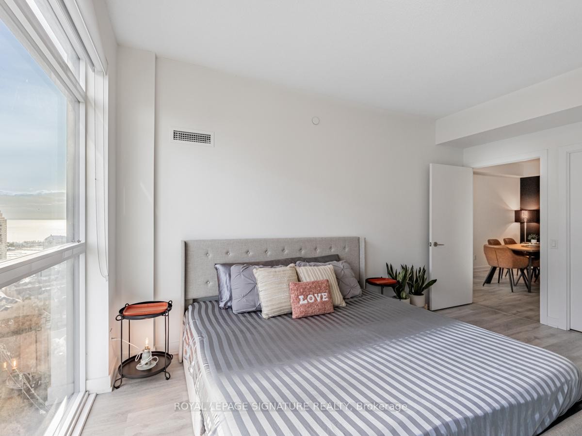 









251


Manitoba

Street, 2704,
Toronto,




ON
M8Y 0C7

