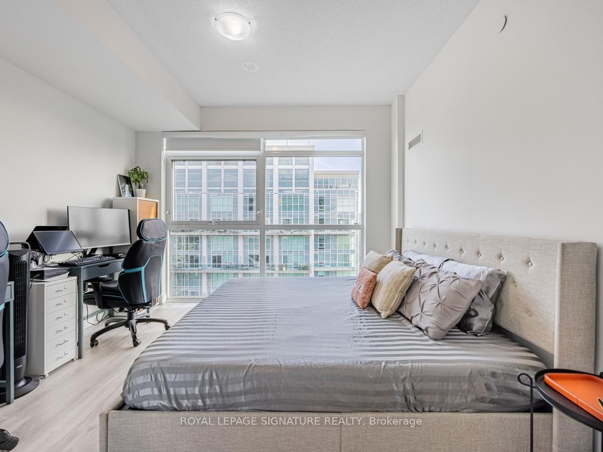 









251


Manitoba

Street, 2704,
Toronto,




ON
M8Y 0C7

