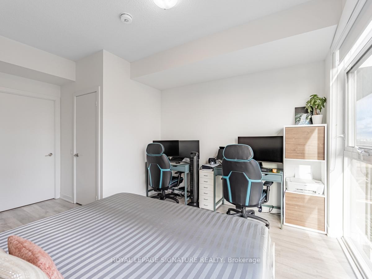 









251


Manitoba

Street, 2704,
Toronto,




ON
M8Y 0C7

