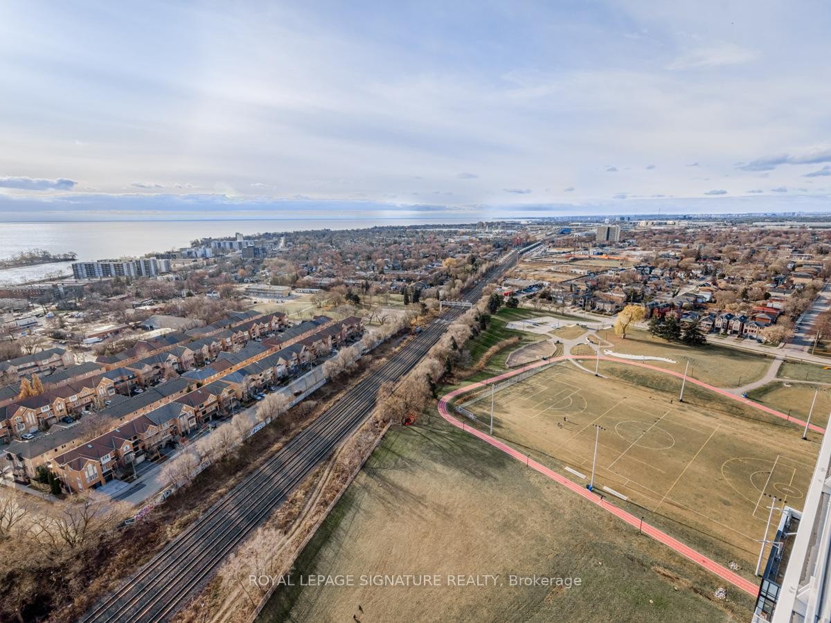 









251


Manitoba

Street, 2704,
Toronto,




ON
M8Y 0C7

